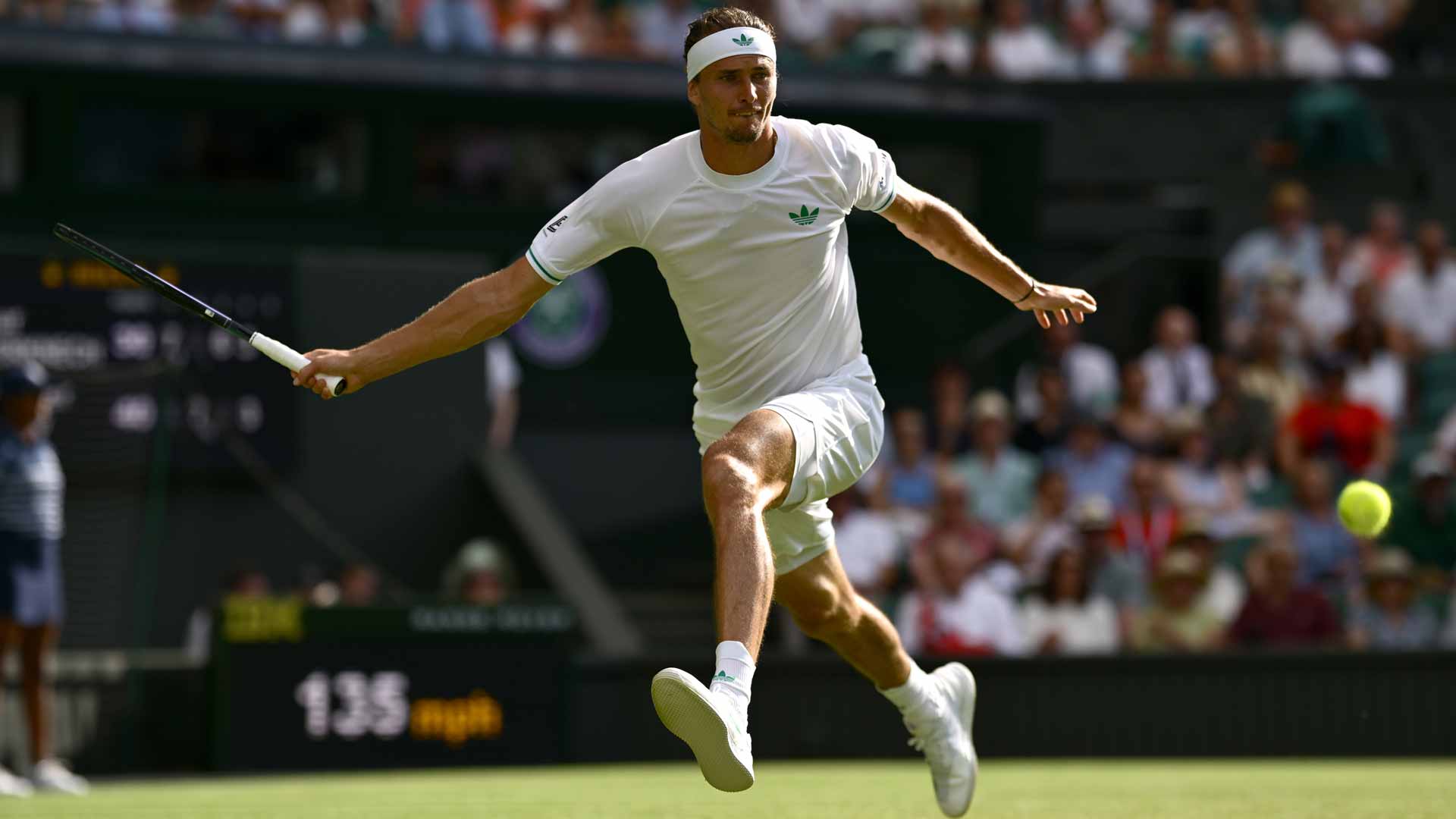Alexander Zverev leaves Wimbledon with a 35-14 season record.