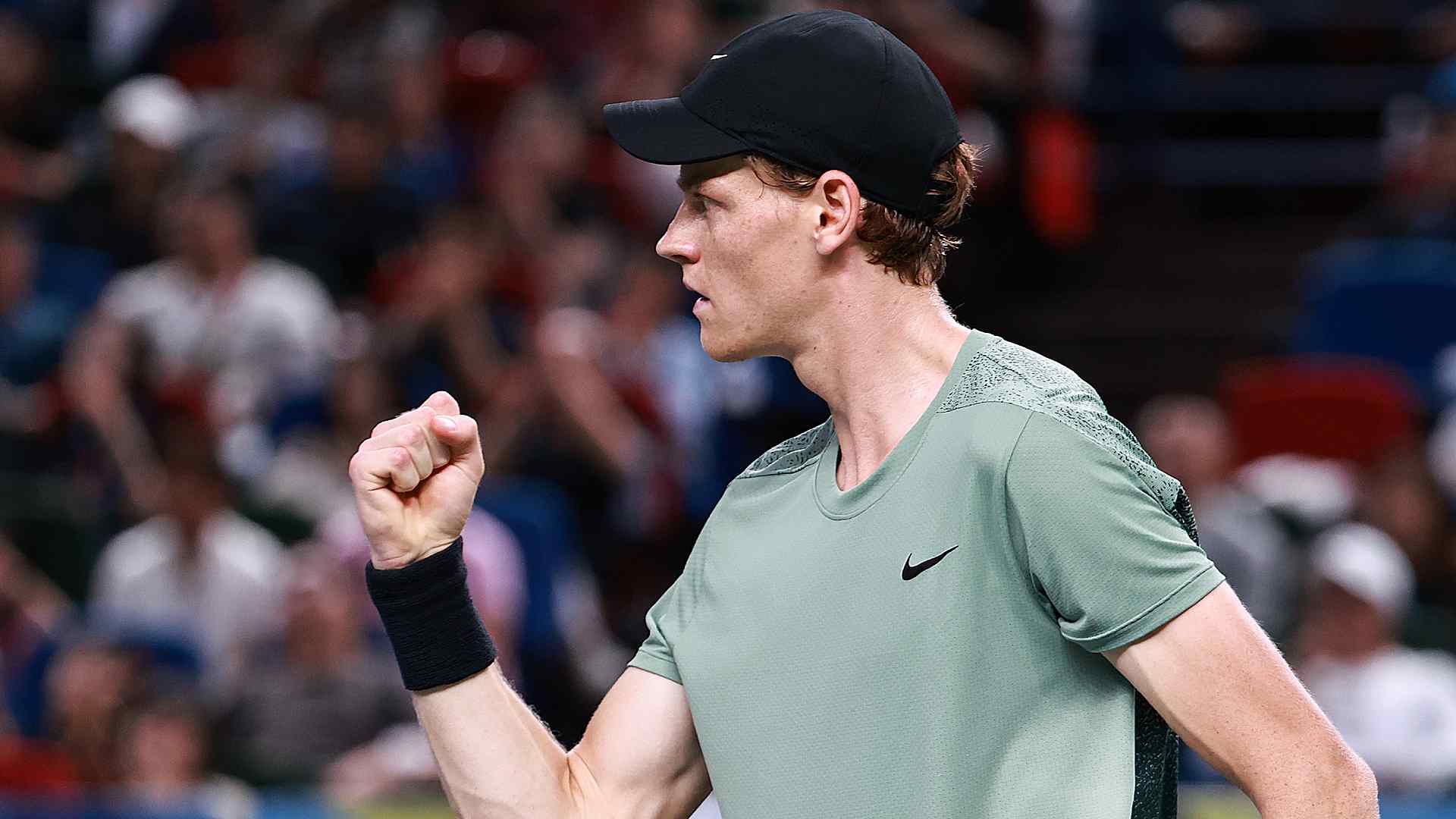 Tokyo Take-Off! Shapovalov Serves Past Johnson