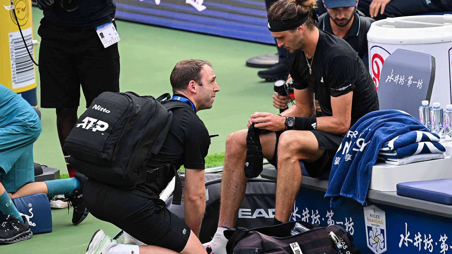Tokyo Take-Off! Shapovalov Serves Past Johnson