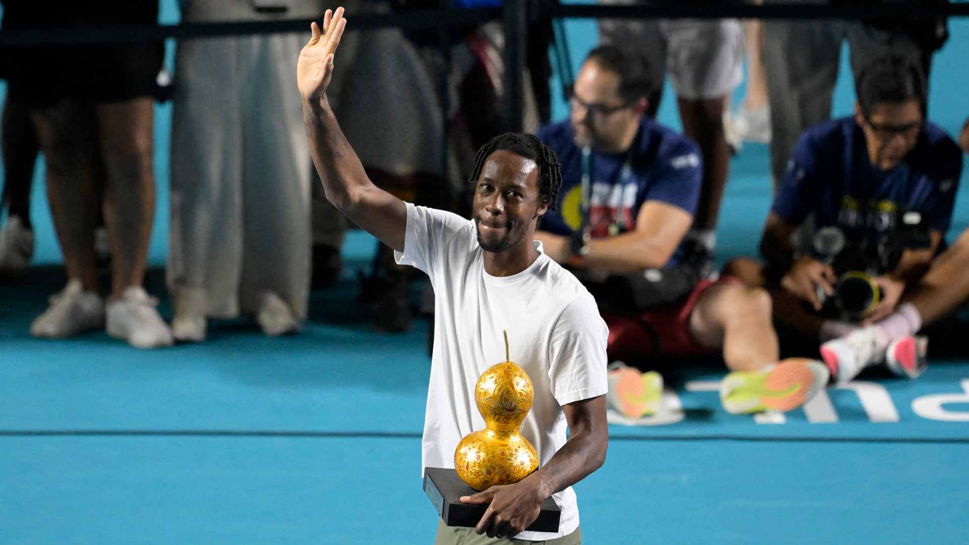 Gael Monfils is honoured Wednesday at the ATP 500 event in Acapulco.