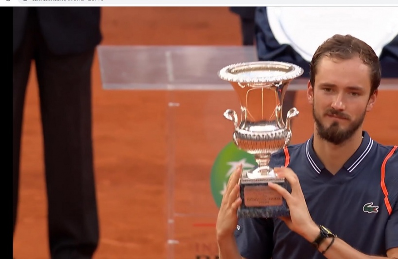Medvedev Wins First Clay Title with Rome Victory