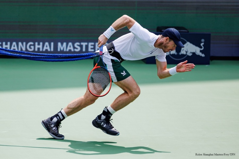 Andy Murray Charges into Rolex Shanghai Masters